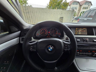 BMW 5 Series foto 4