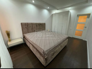 Apartament cu 2 camere, 51 m², Centru, Chișinău foto 2