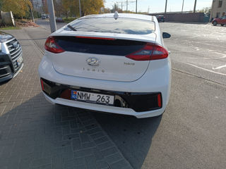 Hyundai IONIQ foto 9