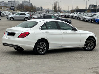 Mercedes C-Class foto 4