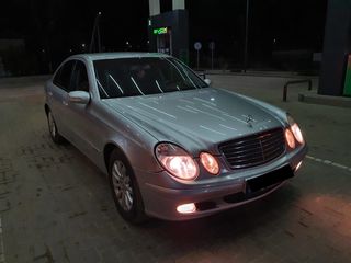 Mercedes E Class foto 3