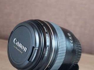Vand Canon EF 85 mm f/1.8