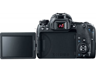 Canon EOS 77D Kit EF-S 18-135mm USM foto 2