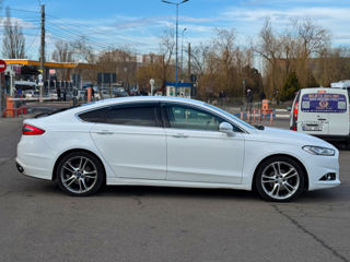 Ford Mondeo foto 6