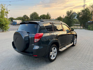 Toyota Rav 4 foto 6