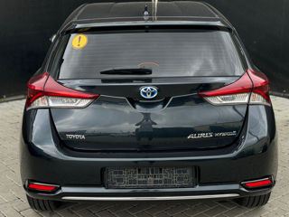 Toyota Auris foto 4