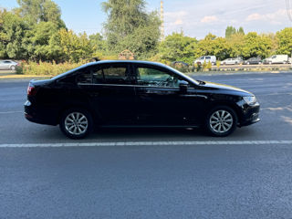 Volkswagen Jetta foto 5