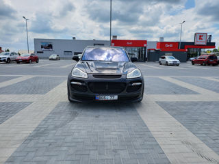 Porsche Cayenne foto 2