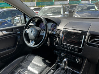 Volkswagen Touareg foto 8