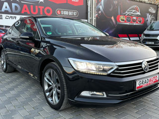 Volkswagen Passat foto 3