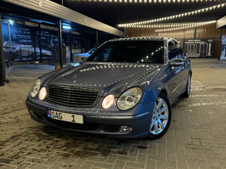 Mercedes E-Class foto 2