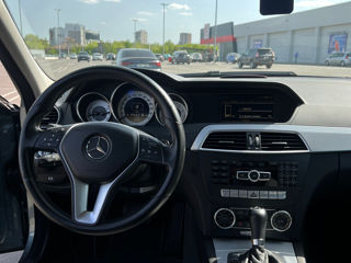 Mercedes C-Class foto 6