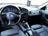 BMW 3 Series foto 8