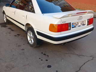 Audi 100 foto 9