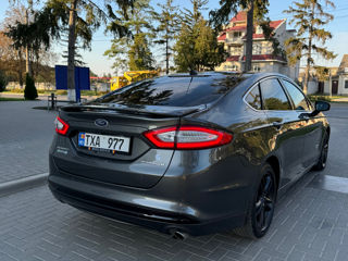 Ford Fusion foto 4