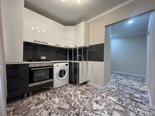 Apartament cu 2 camere, 50 m², Buiucani, Chișinău foto 2