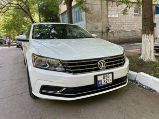 Volkswagen Passat foto 3