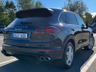 Porsche Cayenne foto 4