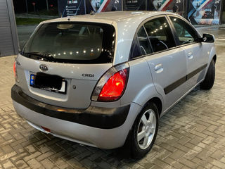 KIA Rio foto 4