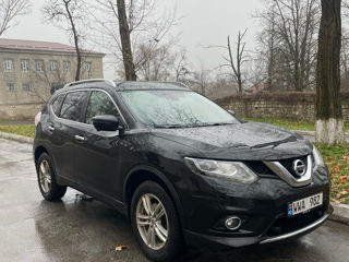 Nissan X-Trail foto 2