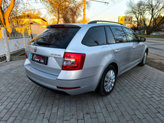 Skoda Octavia foto 7