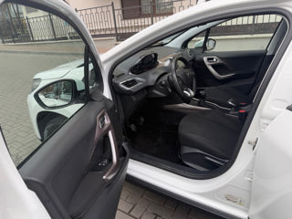 Peugeot 2008 foto 6