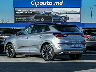 Opel Grandland X foto 2