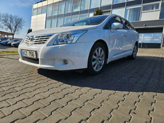 Toyota Avensis foto 2