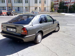 Nissan Primera foto 1