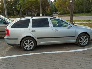 Skoda Octavia foto 1