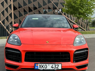 Porsche Cayenne Coupe foto 2