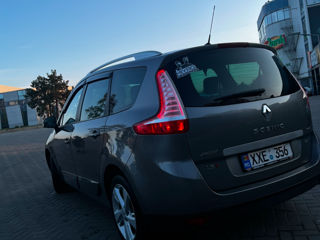 Renault Grand Scenic foto 3