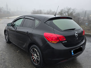 Opel Astra foto 3