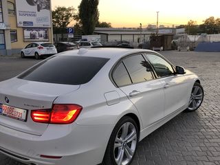 BMW 3 Series foto 2