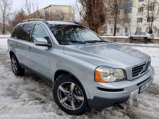 Volvo XC90 foto 1