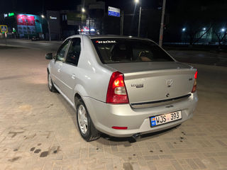 Dacia Logan foto 2