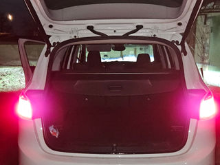 BMW 2 Series Active Tourer foto 5