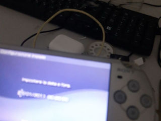 psp 2000 silver foto 3