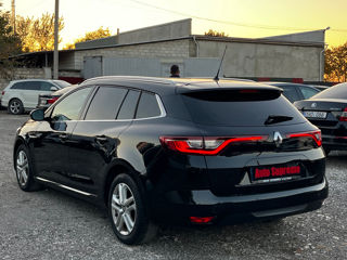 Renault Megane foto 4