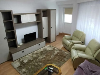 Apartament cu 2 camere, 55 m², Buiucani, Chișinău foto 3