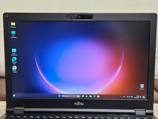 Fujitsu Lifebook (i7 11Gen, Ram 16Gb, SSD NVME 512Gb, Intel Irys Xe) foto 2