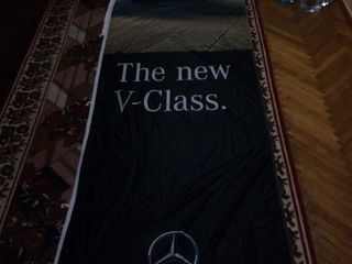 Флаги Mercedes-Benz V-класс 1,2м*4,5м с пластиковыми карабинами foto 1