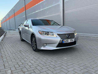 Lexus ES Series