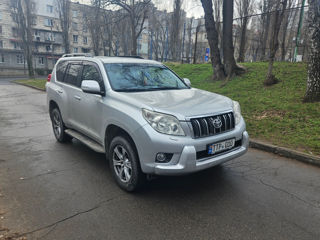 Toyota Land Cruiser Prado foto 2