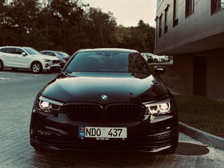 BMW 5 Series foto 1