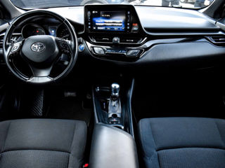 Toyota C-HR foto 7