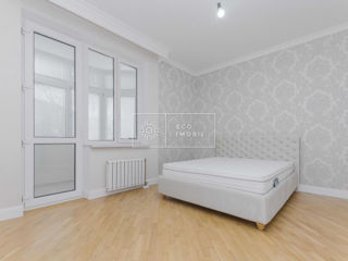 Apartament cu 3 camere, 176 m², Centru, Chișinău