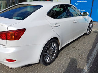 Lexus IS Series foto 2