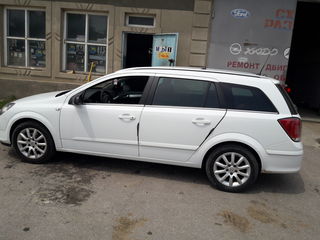 Opel Astra foto 2