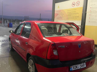 Dacia Logan foto 2